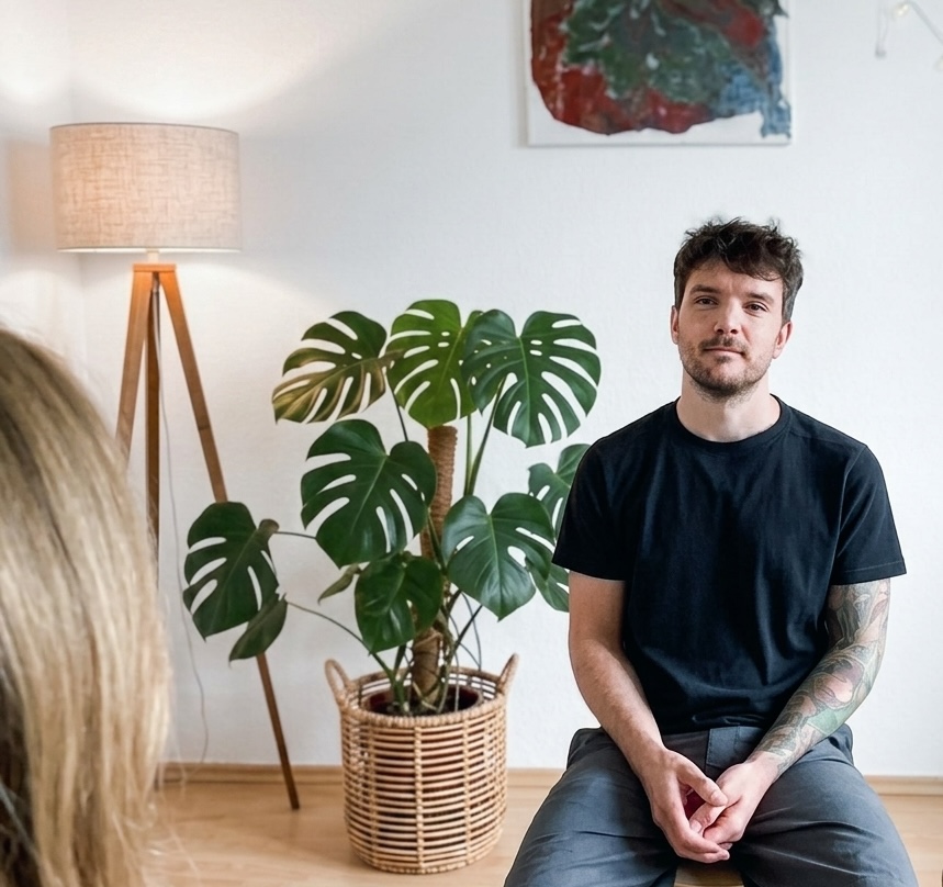 Florian Bauer in einer Beratungssitzung